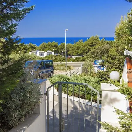 Apartments Gordana Primosten Exterior photo