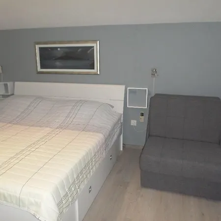 Apartments Gordana Primosten Exterior photo
