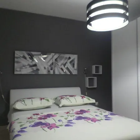 Apartments Gordana Primosten Exterior photo